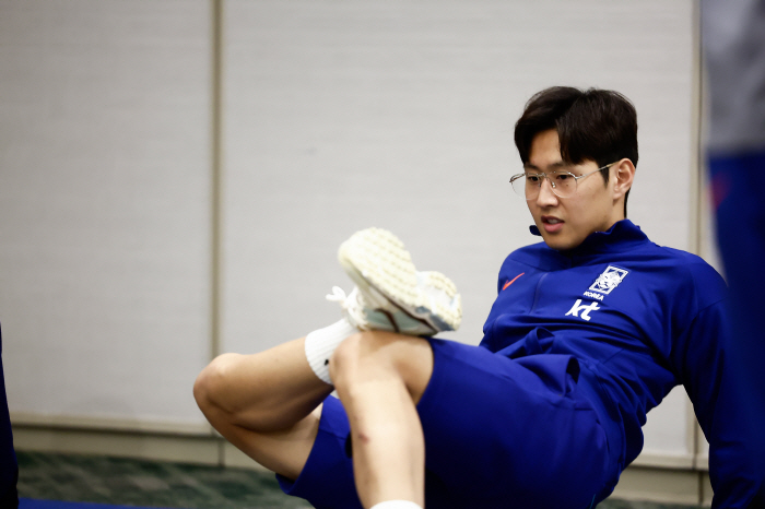 Did you see Pochettino's collapse against Son Heung-min?  The old teacher who saved the next ace will be struck again. Mexico will also target the defense with great interest