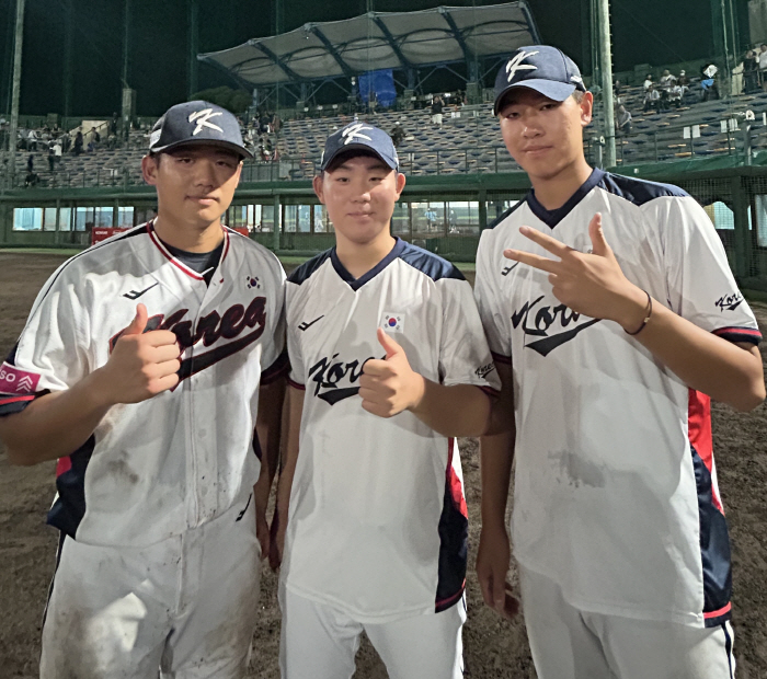 He's in the second grade, 153km bang, Um Jun-sang, KKKKK, and Shin Dong-gun collaborated with Taeyang on a team no-hitter, and won 8-0 against Italy 
