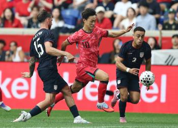 In the end, Lee Jae-sung, who injured his hamstring, will join the Century Club early due to Mainz's request