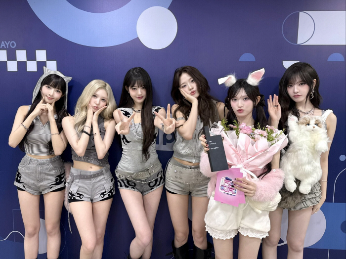 IVE Wraps Up ‘IVE SECRET’ Promotions with Triple Music Show Wins