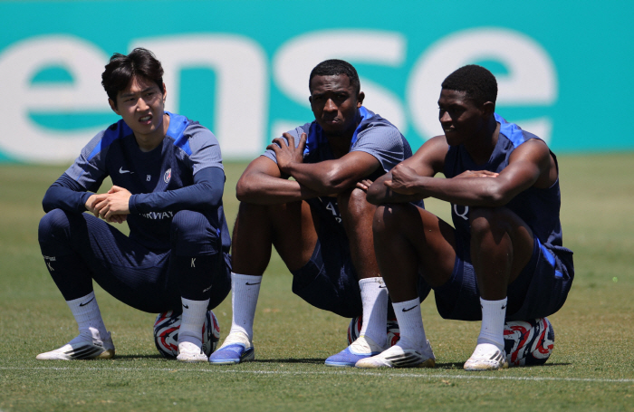 Shocking reality!  Enrique Kang-in, who caught the back of football hopes, was overtaken by a 17-year-old prospect→ Excluded from expected lineup