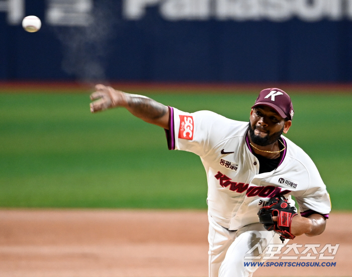 Warning alert for last place. 1st place team ERA 0.36 Ace also sank. Alcantara rang LG again, 11 to 2 victory