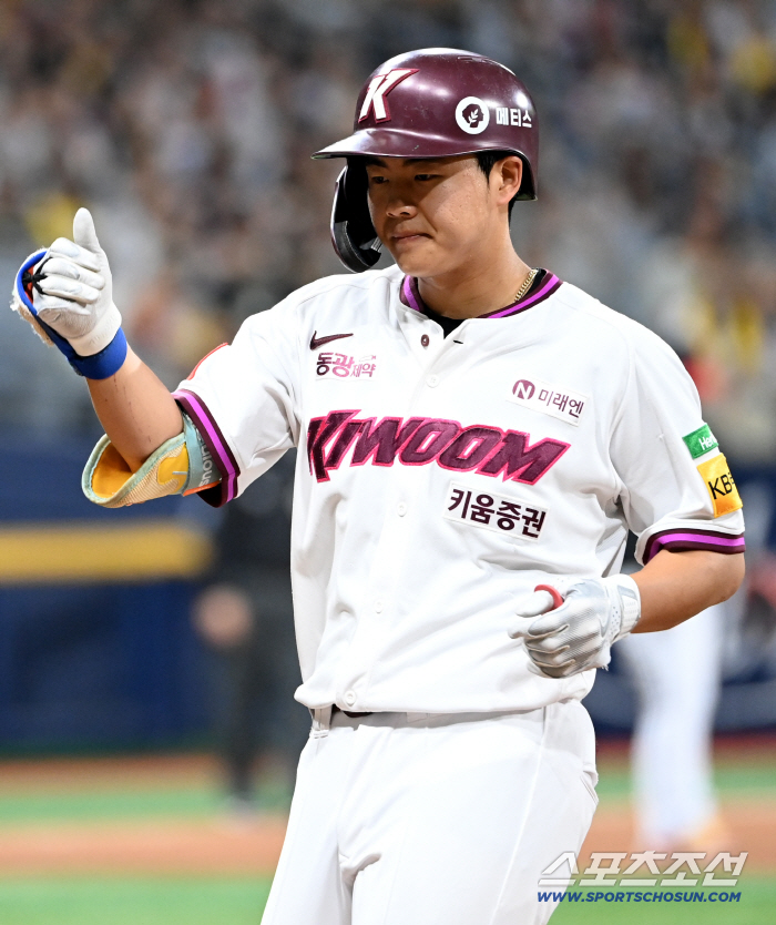 Warning alert for last place. 1st place team ERA 0.36 Ace also sank. Alcantara rang LG again, 11 to 2 victory