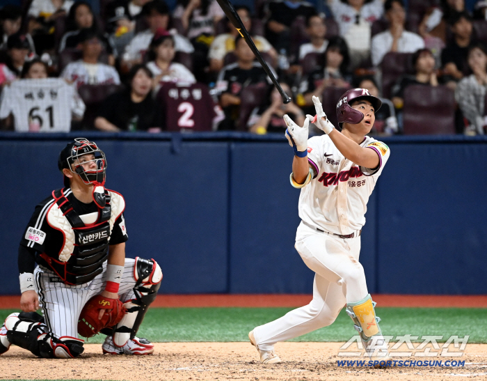Warning alert for last place. 1st place team ERA 0.36 Ace also sank. Alcantara rang LG again, 11 to 2 victory