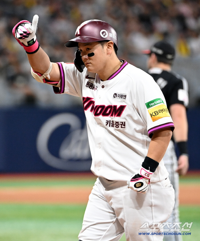 Warning alert for last place. 1st place team ERA 0.36 Ace also sank. Alcantara rang LG again, 11 to 2 victory