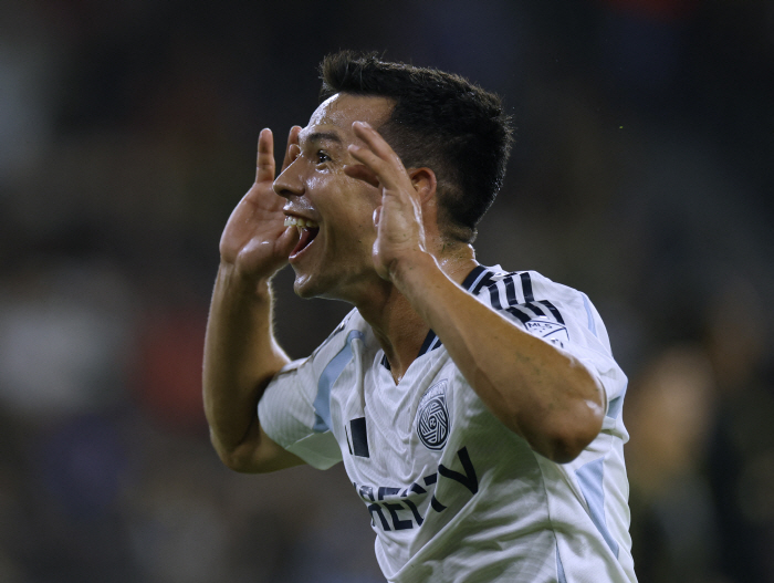 You humiliated me Son Heung-min vs. Rosano, 9 days into the revenge match against Mexico...a chance to avenge three consecutive tears