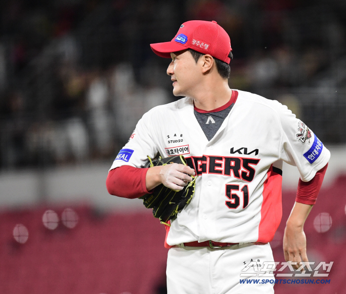 3 RBIs, hero Park Chan-ho KIA never gives up on fall baseballSamsung drops to fifth place