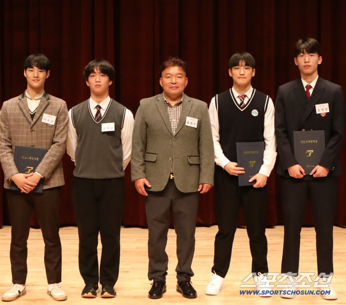 36 years X 741 people X 6.6 billion won in sports talent ♥ Tae-in X Korea Sports Council has joined hands with the high school dream tree scholarship project 