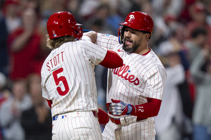 50 home runs first come, Schwaber, OPS era demands a big shot, but why Ohtani can't do it. Still, hit a hit