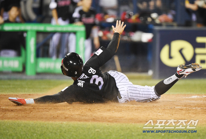 Choi Won-young Austin Super Sliding, Kim Ki-yeon Ringing Son Joo-young's first 10 wins  11 LG Magic Number, 80 wins, 1 win left 