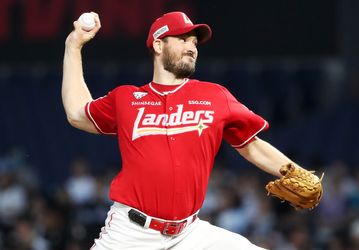 Get out of the way and go to the 5th round! What if I get 11K, the trade effect has also exploded...Choi Won-joon tied Hee-ple → Lee Woo-sung's final hit NC stopped SSG from winning 6 consecutive games. 