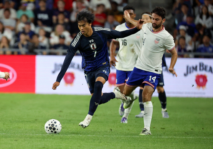Hong Myung-bo showed the possibility of 1 win and 1 draw in a scoreless, winless portrait collection, and a clear joy and sorrow