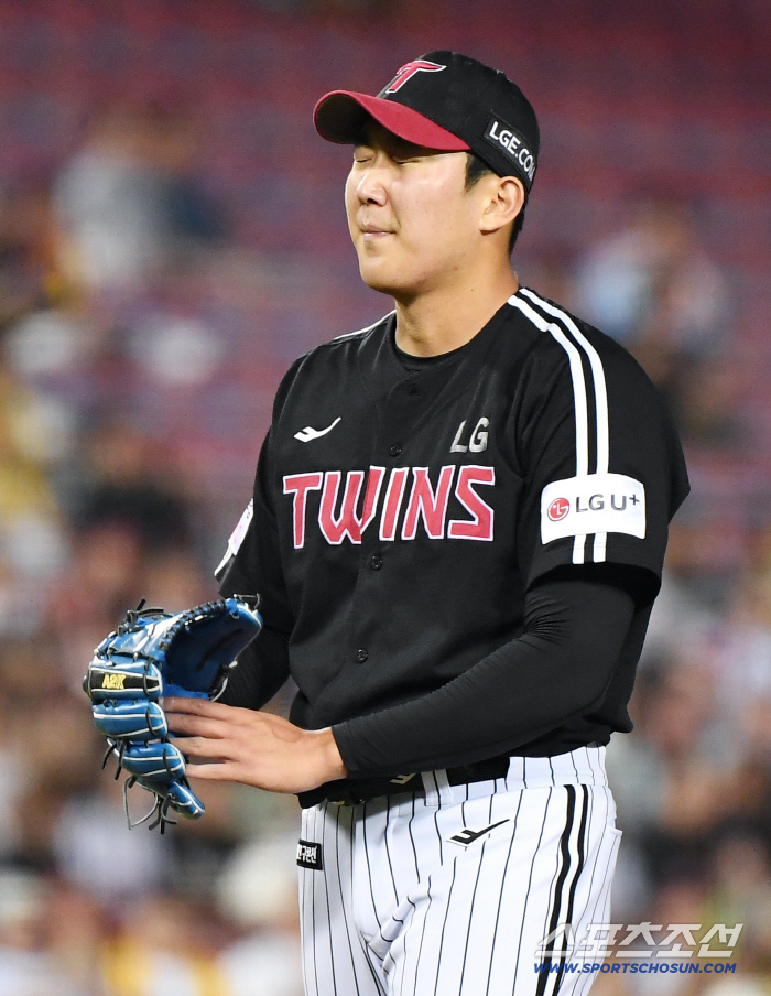 Is Son Joo-young finally escaping? Son Joo-young lost 3 runs in 7 innings, his first 10 wins  LG's 10 wins in 27 years and 4 wins are on the verge of being produced (sleeping site)