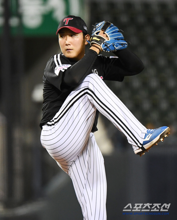 Is Son Joo-young finally escaping? Son Joo-young lost 3 runs in 7 innings, his first 10 wins  LG's 10 wins in 27 years and 4 wins are on the verge of being produced (sleeping site)