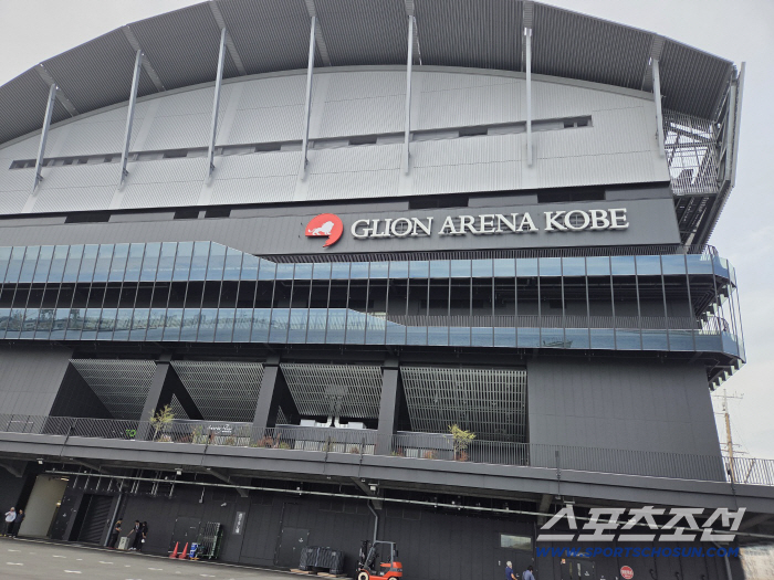  Fireworks 3 Steel. Jung Sung-woo's unprecedented pressure defense. Gas Corporation loses to Kobe in League B. Impressive defensive organization and rotation. There was also a weakness