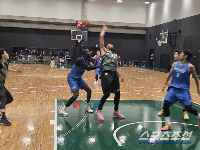  Fireworks 3 Steel. Jung Sung-woo's unprecedented pressure defense. Gas Corporation loses to Kobe in League B. Impressive defensive organization and rotation. There was also a weakness