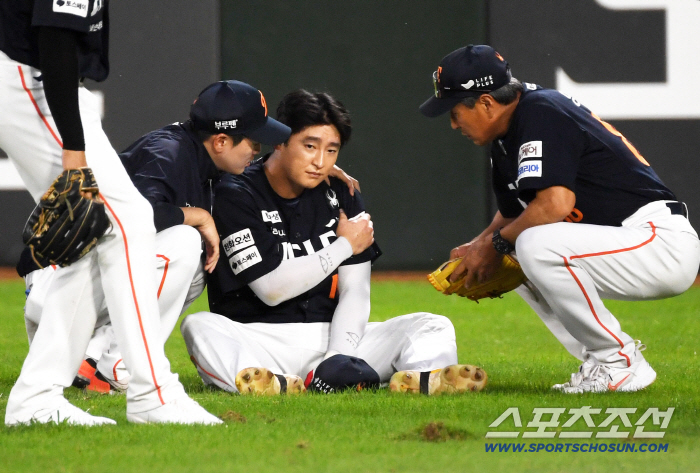  Lee Jinyoung was injured once and replaced