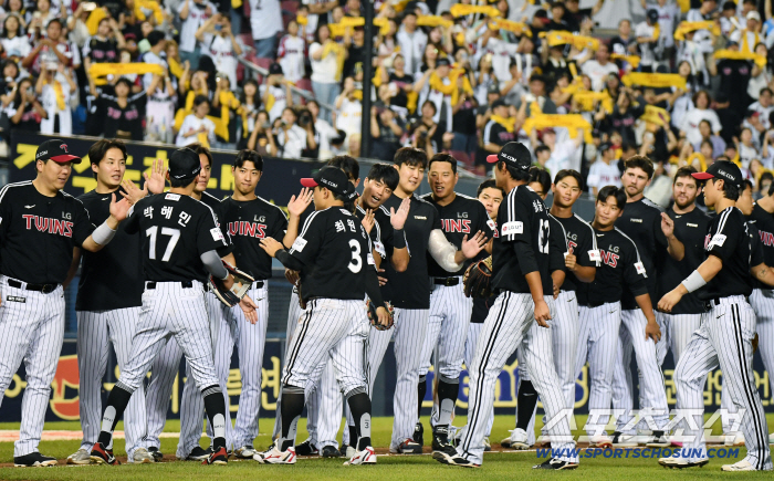  LG wins 8-4 over Doosan