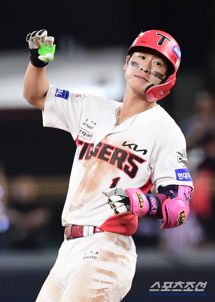  Park Chan-ho's first RBI double against Samsung Garabito