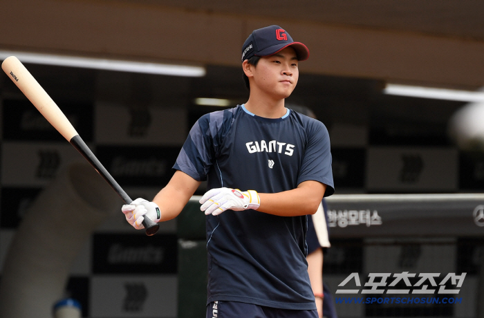 Park Chan hyung is going to lose in a row today