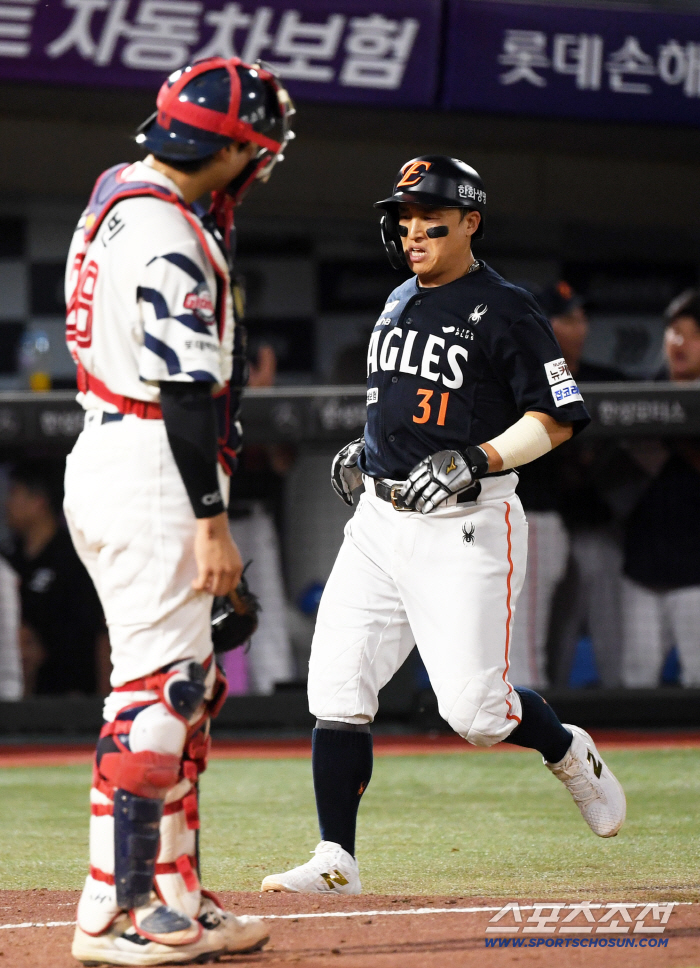  Son Ah-seop and Noh Si-hwan added RBI