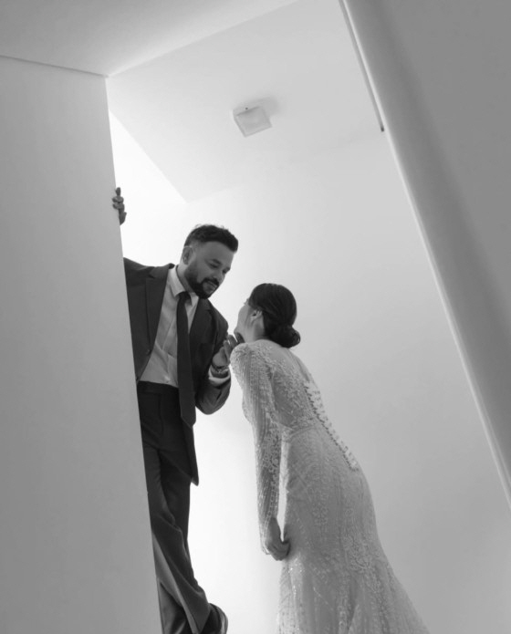 Prenuptial Pregnancy Lucky, super-luxury wedding announcement for 6 hours, including an after-party