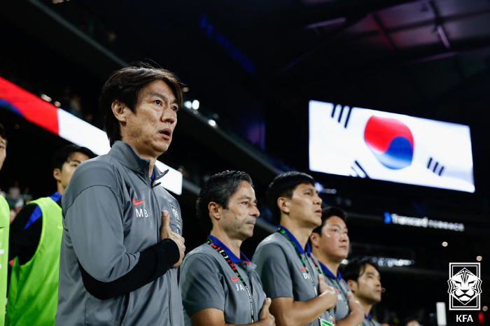 It was a draw, but it was a good fight! Son Heung-min → Oh Hyun-kyu back-to-back goals Hong Myung-bo, 22 draws through losing points in extra time in the second half...September A-match ends with one win and one draw