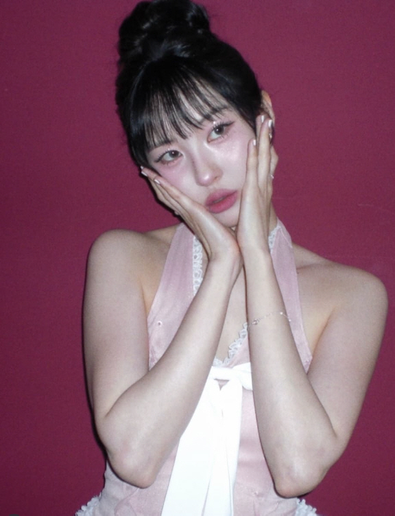 Sunmi without Wonder Girls' reunion opened rumors of discord  Park Jinyoung must have been scared too