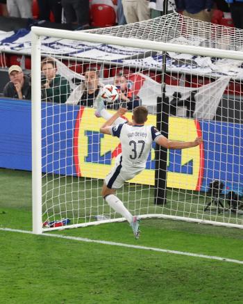 Tottenham's great wailing! Son Heung-min trophy guardian Real robbed...Premier League's Most Brilliant Growth → Prepare for the Future