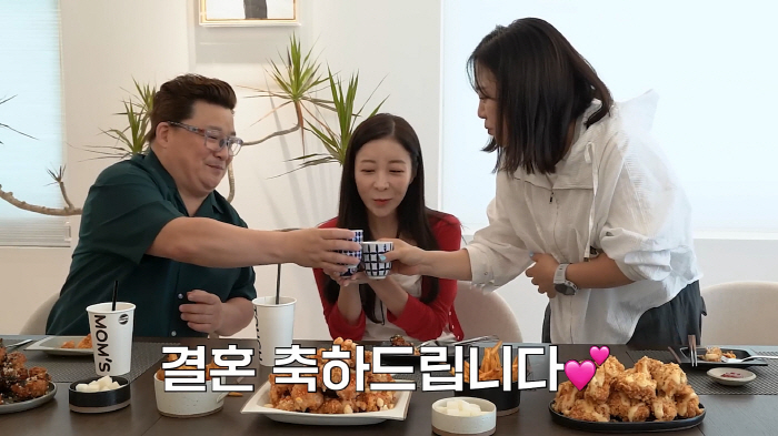 Yoon Jeong-su ♥ Won-hyun, I didn't watch 'Humz' on purpose, I was jealous…Confession of true love (Kim Sook TV)
