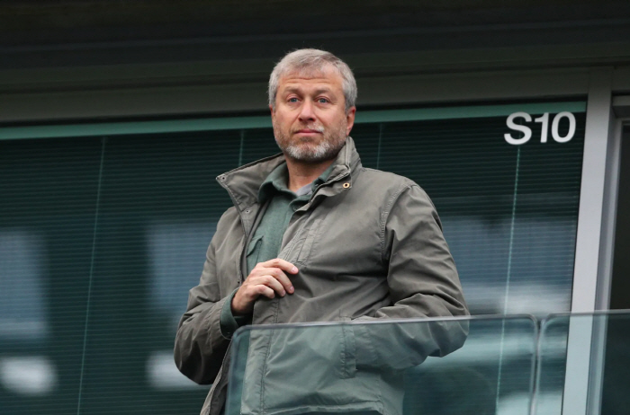 Chelsea, who had been seeking to win the EPL following the Club World Cup in the abyss since the beginning of the season, was indicted on 74 disciplinary violations. Worst case down to demotion?
