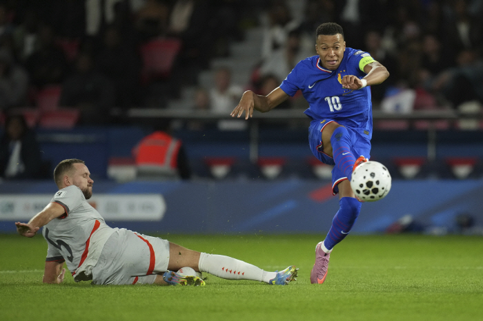 Fortunately for fans only to watch football shows, football's disgusting paranoia and vigilance, Mbappe's Real determination Toro, shock remarks 