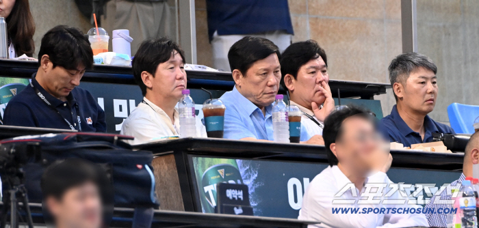 Hamstring bomb Kim Do-young is an indispensable player for WBC. Even if a firm RYU grandfather Kim Do-young comes