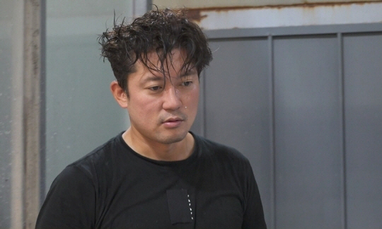 Kim Dae-ho, surprised by the unidentified black tears..I thought you heard evil spirits