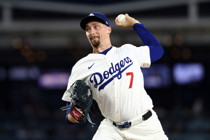 LAD to take away tickets to PHI for the fourth consecutive win. Finally, the dream starting kingdom is established, and the bases-loaded four-pawed Betts are revived