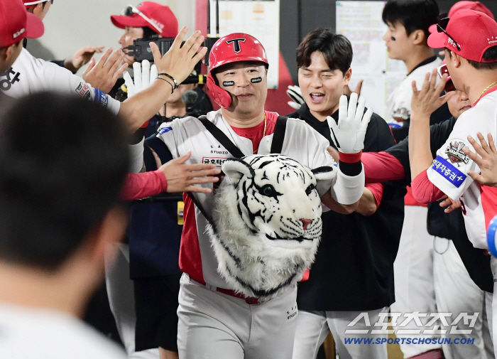 Lotte's fifth consecutive loss of manager's anger escapes, and Samsung's 1G 1st round of fierce pursuit...KIA's fifth-round match is going out. 