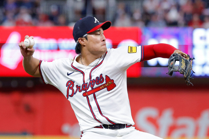 There's no learning effect? Kim Ha-sung's impulsive steal. FA failed to make a big hit → He tried to steal again even after being released from his team. Urgent to seal for the rest of the season