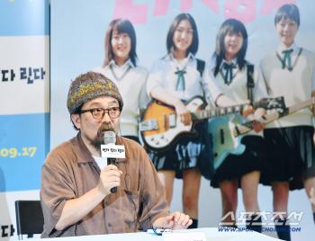 Director Linda Linda Yamashita Nobuhiro I want to praise myself when I was 28 years old 20 years ago