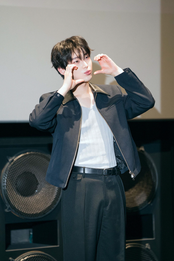 ENHYPEN’s First VR Concert ‘IMMERSION’ Stage Greeting Ends in Enthusiastic Cheers