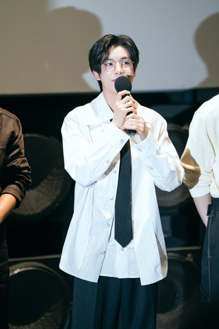ENHYPEN’s First VR Concert ‘IMMERSION’ Stage Greeting Ends in Enthusiastic Cheers