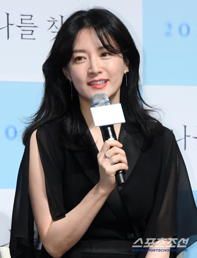 Lee Young-ae Makes First Appearance on ‘Immortal Songs’ in 30 Years