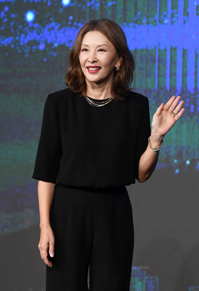  After Jeon Ji-hyun, Chae Jong-hyeop X Lee Sung-kyung...Lee Mi-sook joins 'In Your Bright Season'