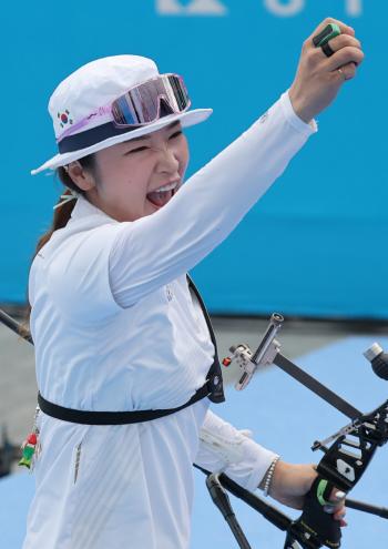The oldest did it Kang Chae-young, Gwangju Archery World Championship Individual Exhibition 金쾌…거개인전양궁권…Ansan Bronze Medal