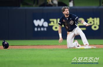  Successfully stole second base to continue the Cave chance