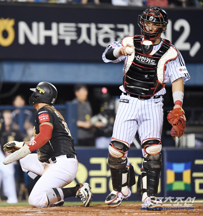 Repeated mistakes are the issue of a catcher's home tag with skills, consideration is a luxury, and if you let your guard down, you will be eaten