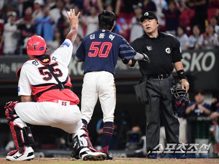 That's not a tag? At home in the top of the eighth inning, Lotte succeeded in escaping five consecutive losses after twists and turns (Gwangju Field)