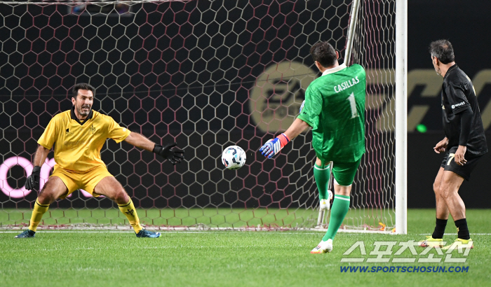 Azar, is it you again! From the main match to the GK showdown → the penalty shootout, Shield United  laughed in the one-on-one face-to-face event