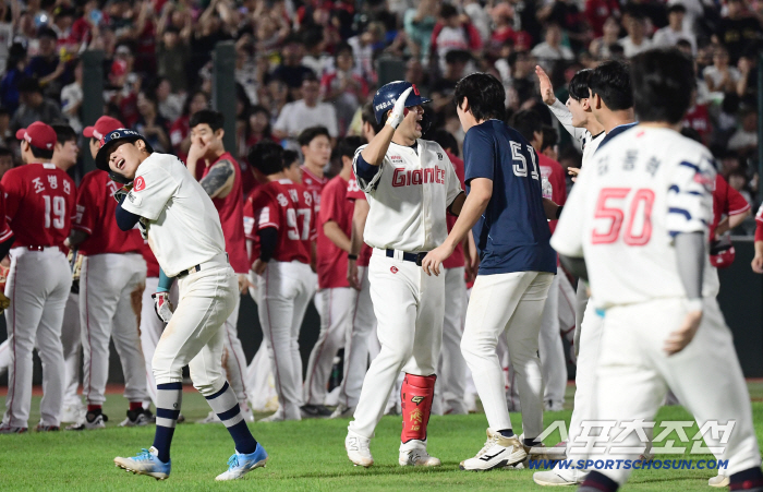 Cauchy is different! Professor Kim Tae-hyung's actual Tumacase → The final winner of this chaotic slugfest is Lotte! 1211 SSG and return to joint 5th place