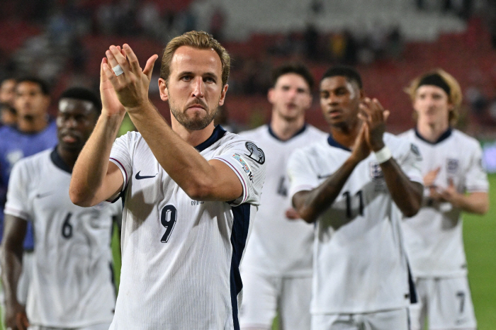 Exclusive coverage! Kane, Tottenham COMEBACK → Here comes to break the record...You have to come back within 18 months