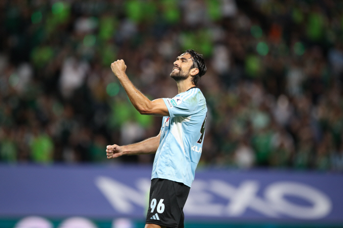  (All-round) It looks like an early winner! Compagno PK goal Jeonbuk catches Daejeon and runs quickly Kangwon, and overpowered Seoul after a slugfest